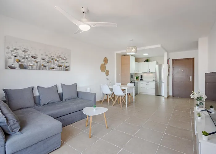 아파트 Mar El Mocan 3 Beautiful Renovated Penthouse With Terrace, Parking Ac *