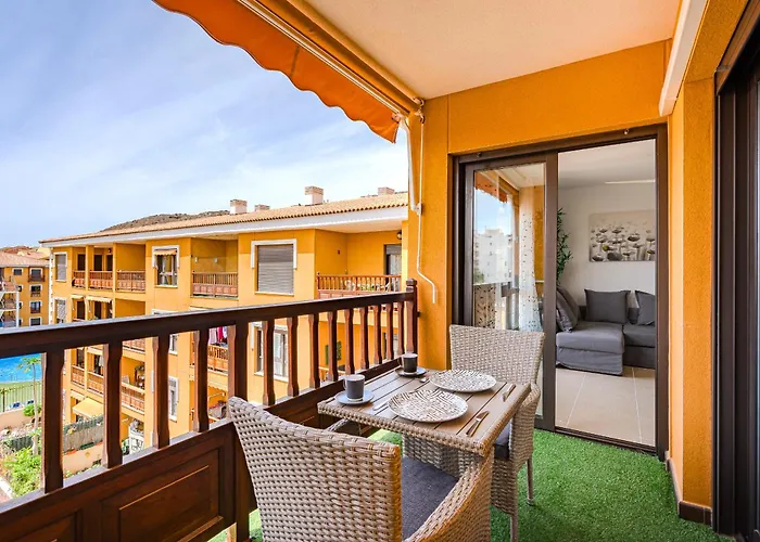 아파트 Mar El Mocan 3 Beautiful Renovated Penthouse With Terrace, Parking Ac 팔름-마르
